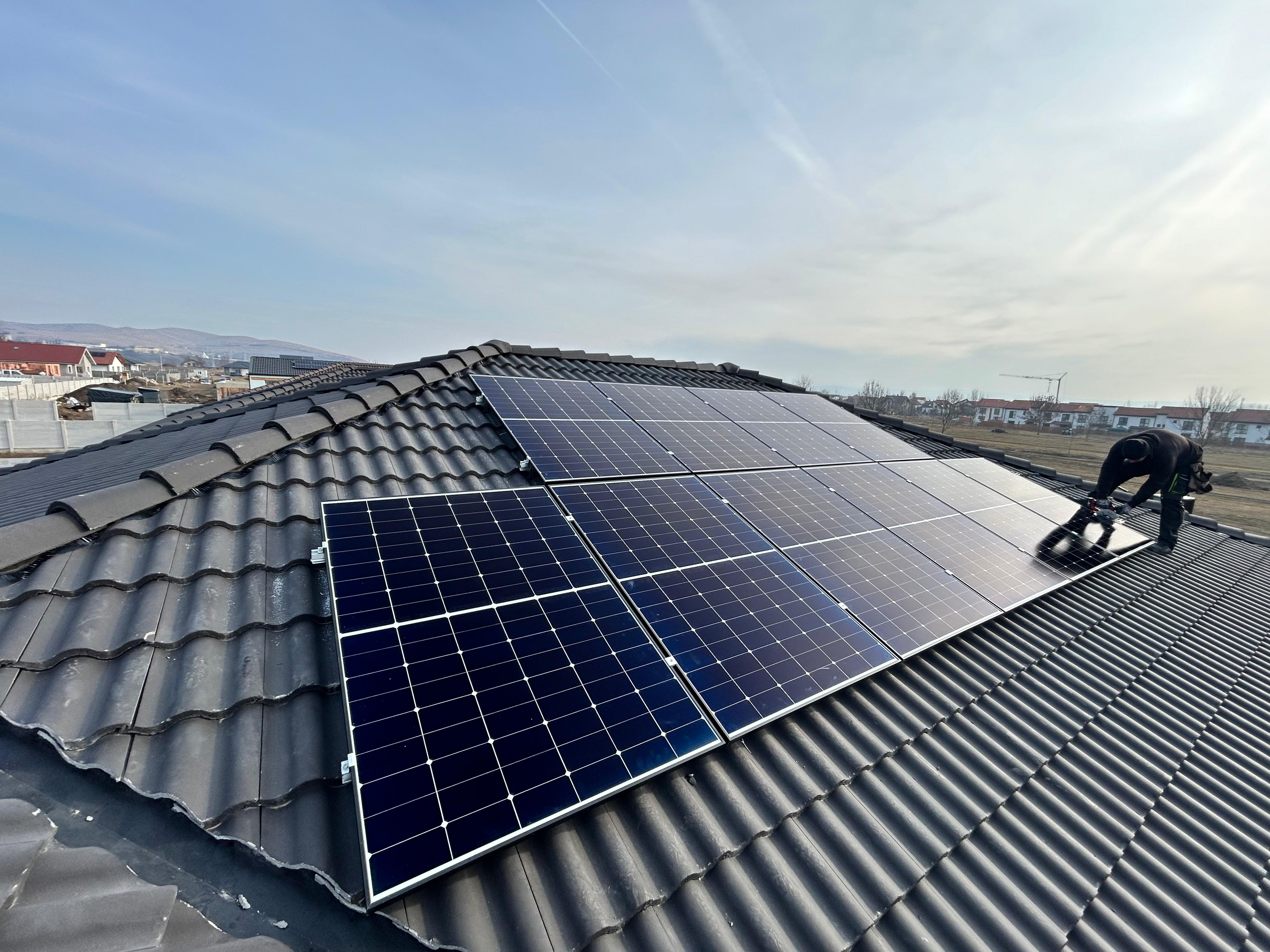 Proiect Fotovoltaic 24